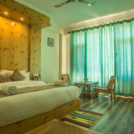 Pashmina Hotel Manāli Kültér fotó